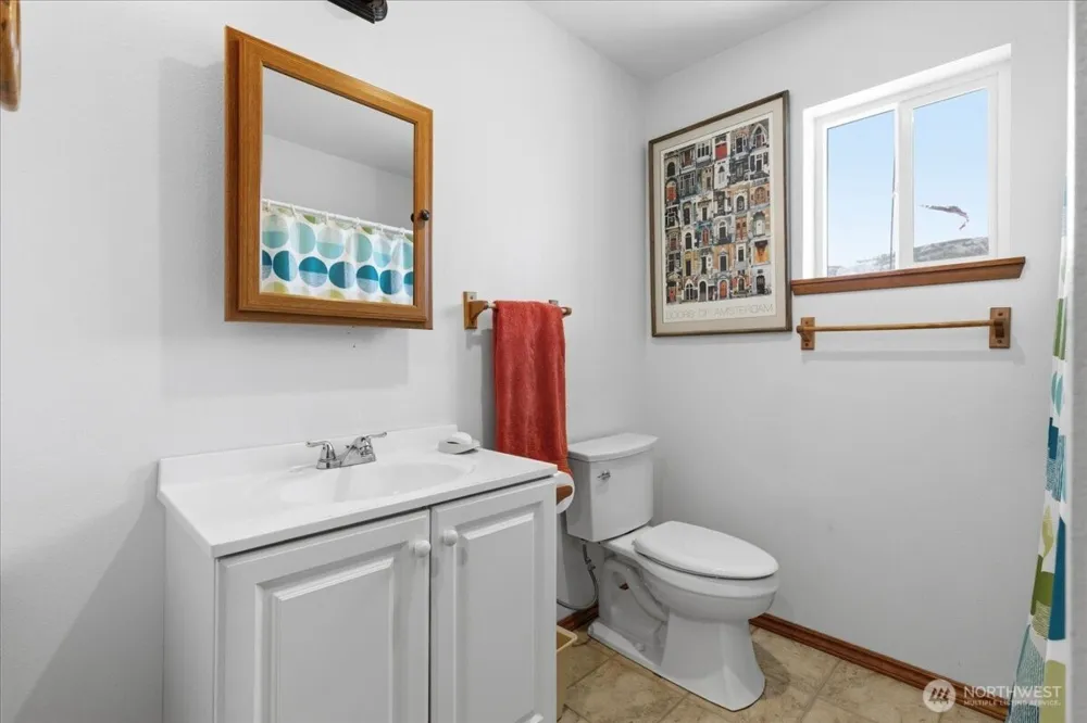 44495 SR 174 Grand Coulee, WA 99133