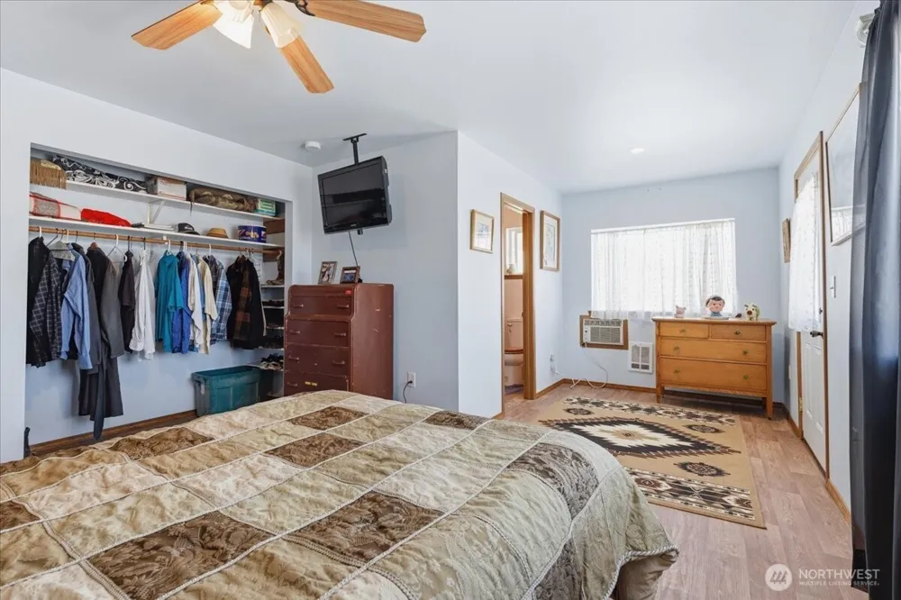 44495 SR 174 Grand Coulee, WA 99133
