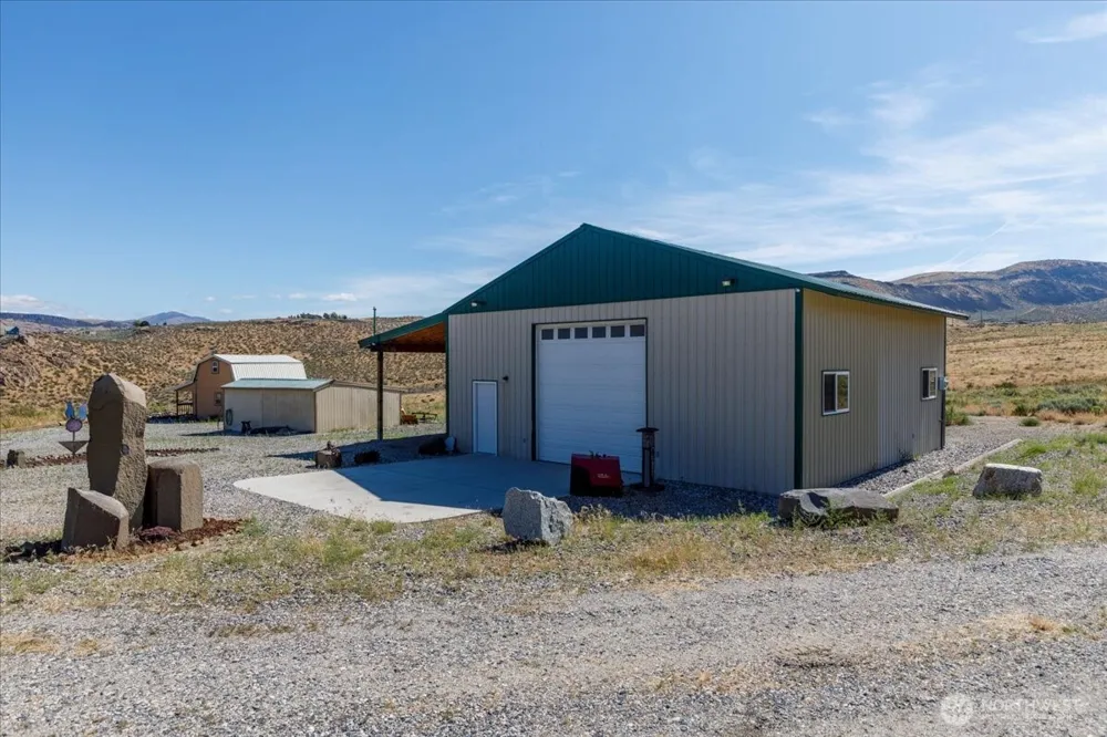 44495 SR 174 Grand Coulee, WA 99133