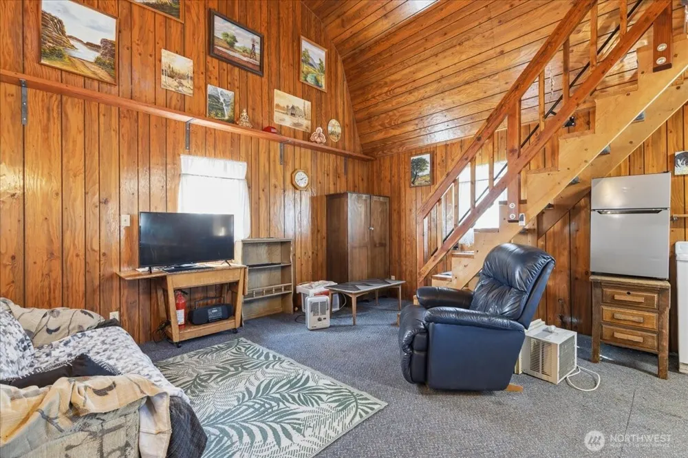 44495 SR 174 Grand Coulee, WA 99133