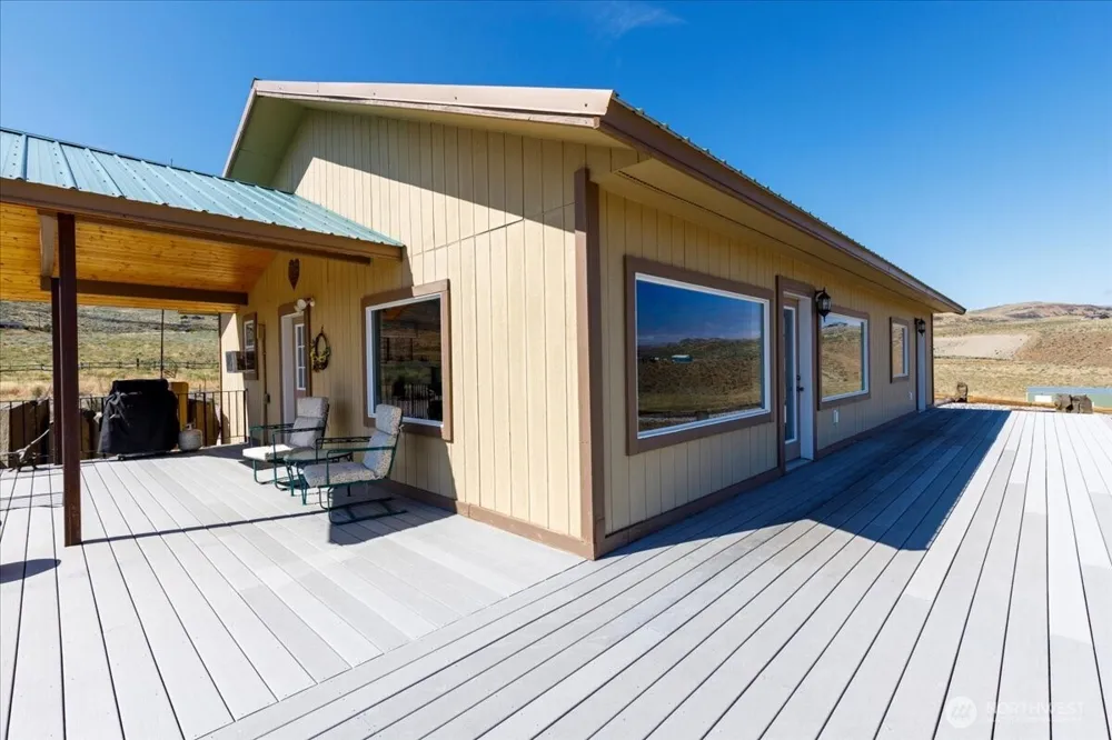 44495 SR 174 Grand Coulee, WA 99133