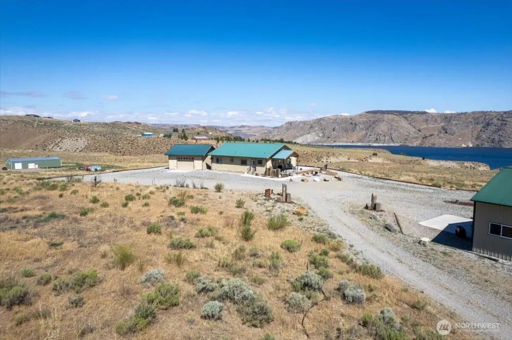 44495 SR 174 Grand Coulee, WA 99133