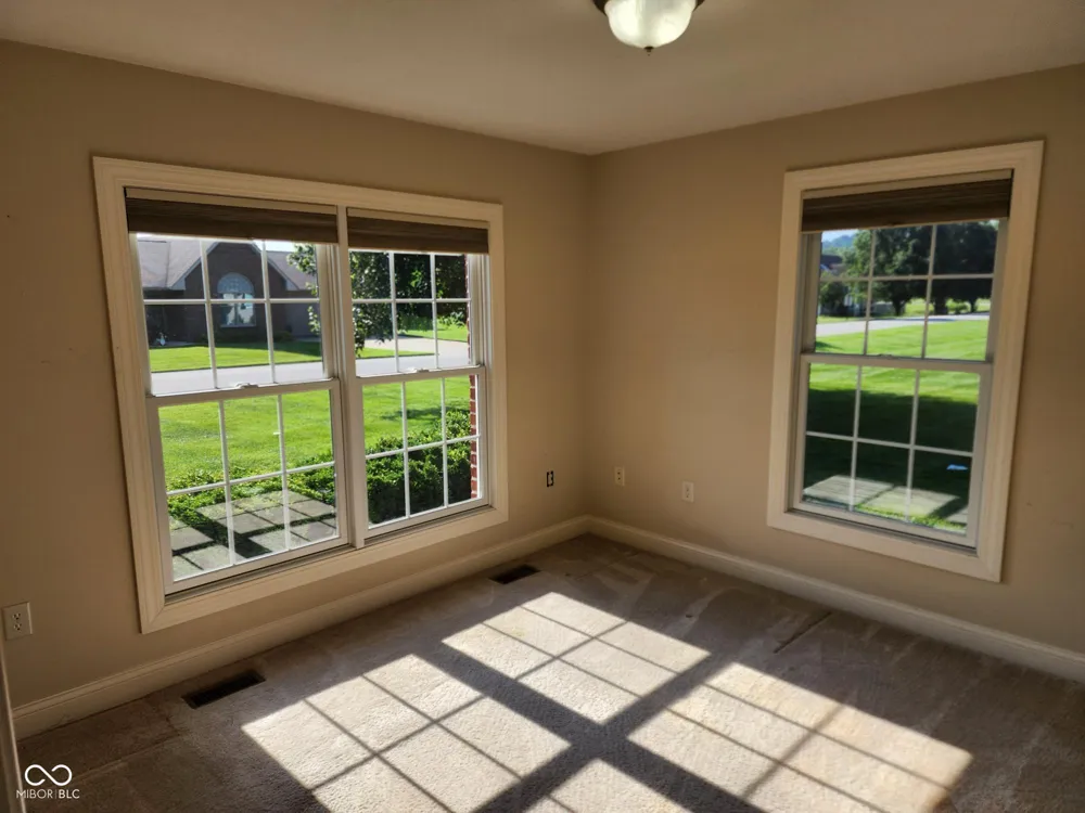 919 Buena Vista Drive Brownstown, IN 47220