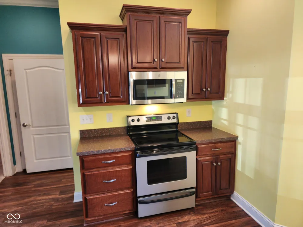 919 Buena Vista Drive Brownstown, IN 47220