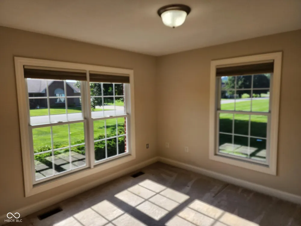 919 Buena Vista Drive Brownstown, IN 47220