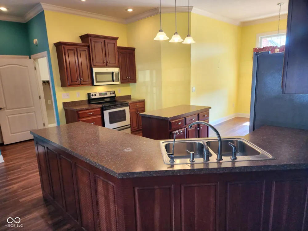 919 Buena Vista Drive Brownstown, IN 47220