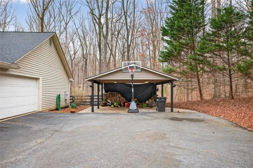 241 Staghorn Trail Nicholson, GA 30565