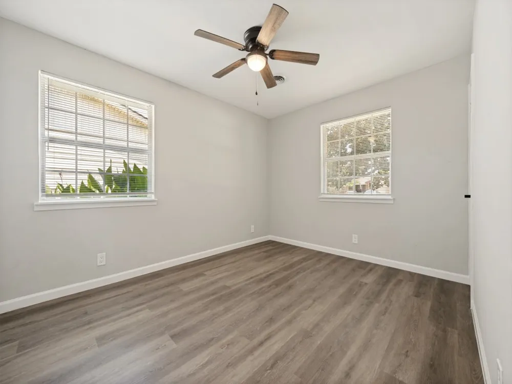 2915 Hollandale Lane Farmers Branch, TX 75234