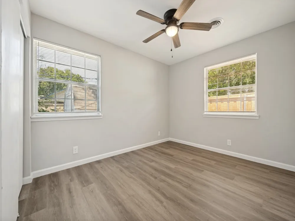 2915 Hollandale Lane Farmers Branch, TX 75234