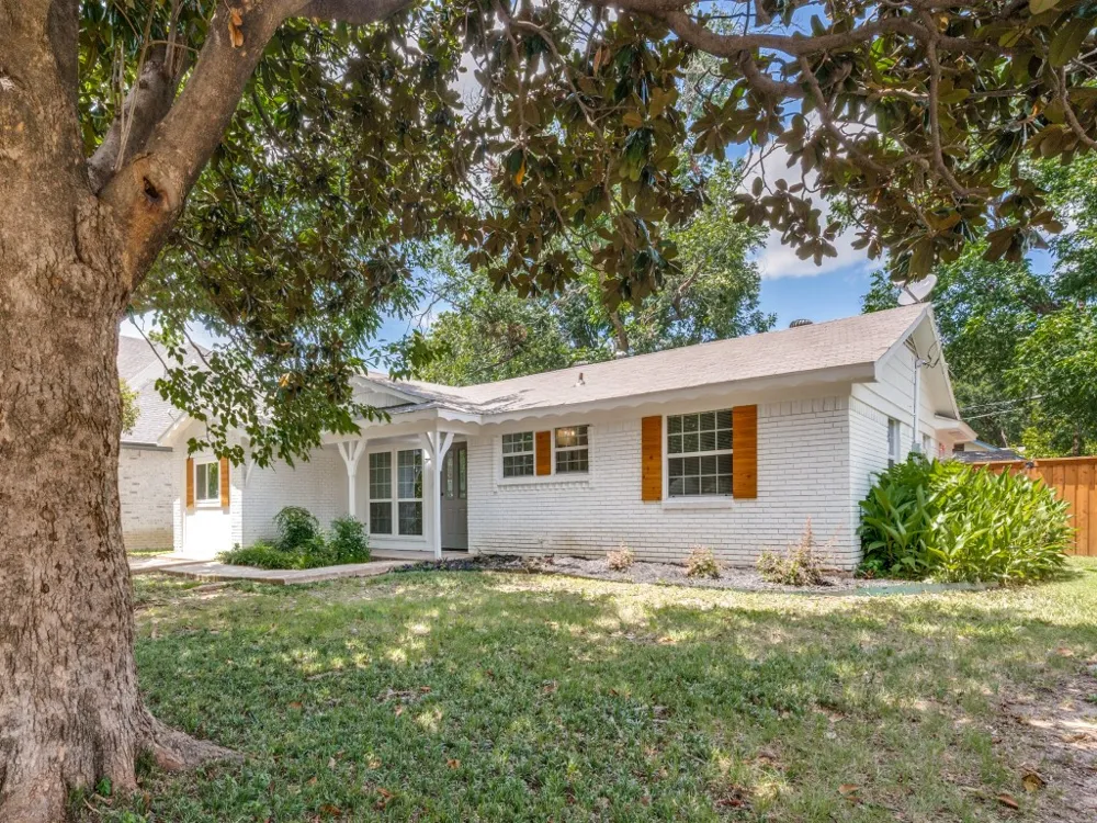 2915 Hollandale Lane Farmers Branch, TX 75234