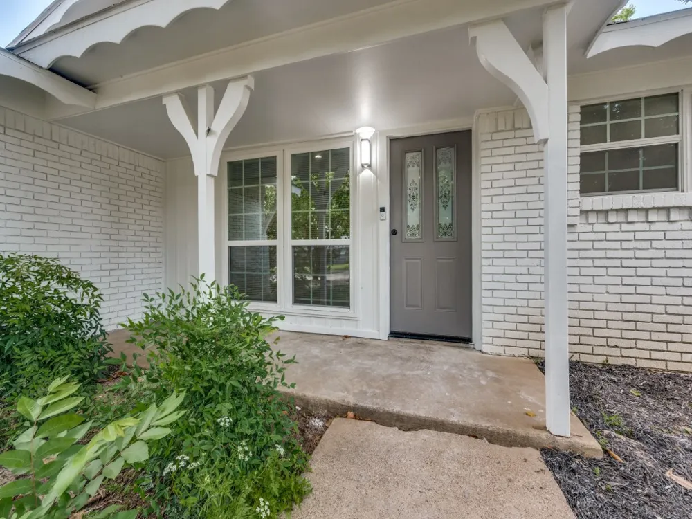 2915 Hollandale Lane Farmers Branch, TX 75234