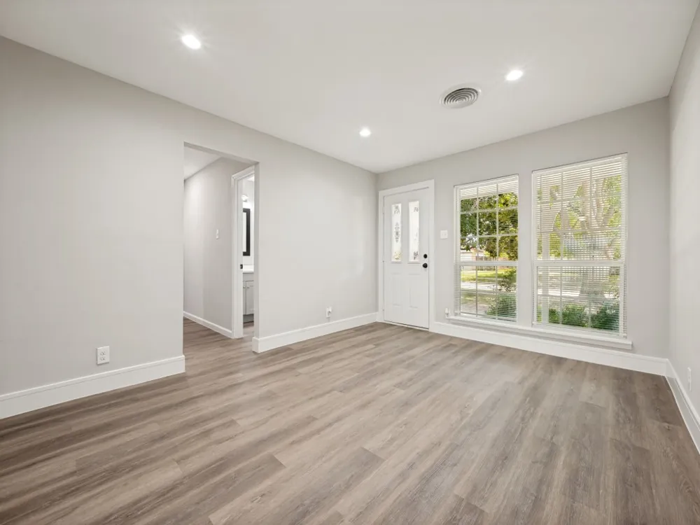 2915 Hollandale Lane Farmers Branch, TX 75234