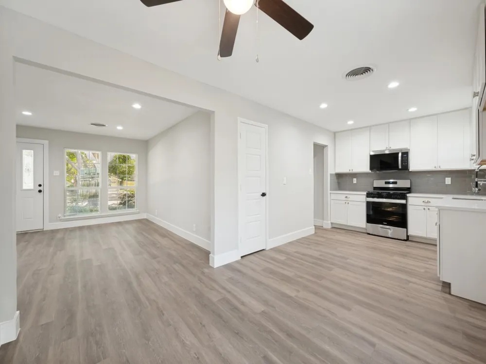 2915 Hollandale Lane Farmers Branch, TX 75234