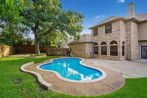 8017 Arlie Lane