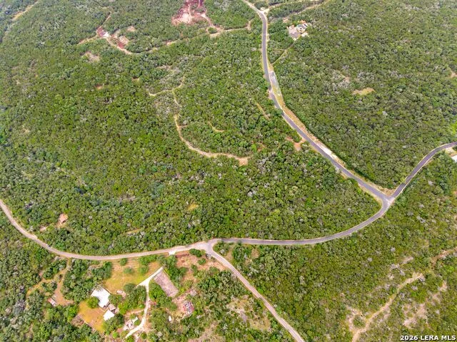 275 COUNTY ROAD 260 E Mico, TX 78056