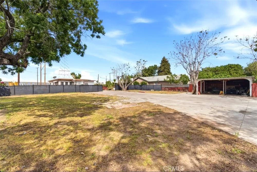 261 S Muscott San Bernardino, CA 92410