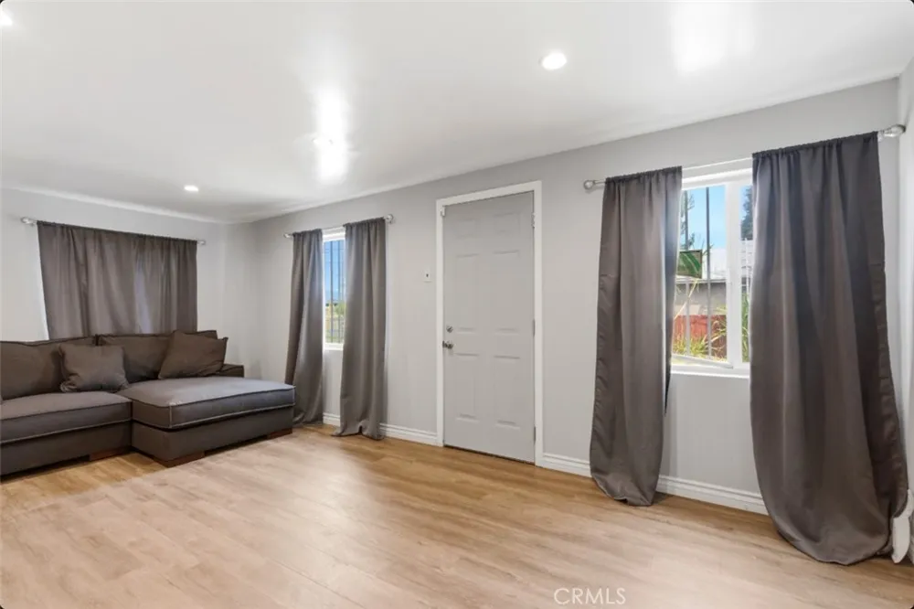 261 S Muscott San Bernardino, CA 92410