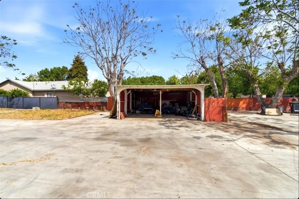 261 S Muscott San Bernardino, CA 92410