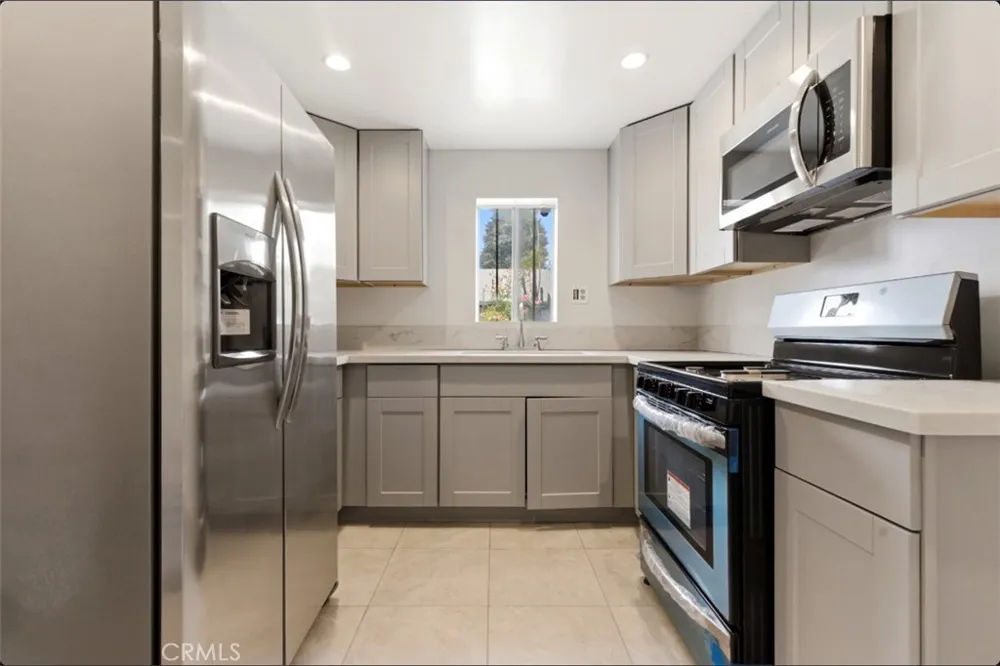 261 S Muscott San Bernardino, CA 92410