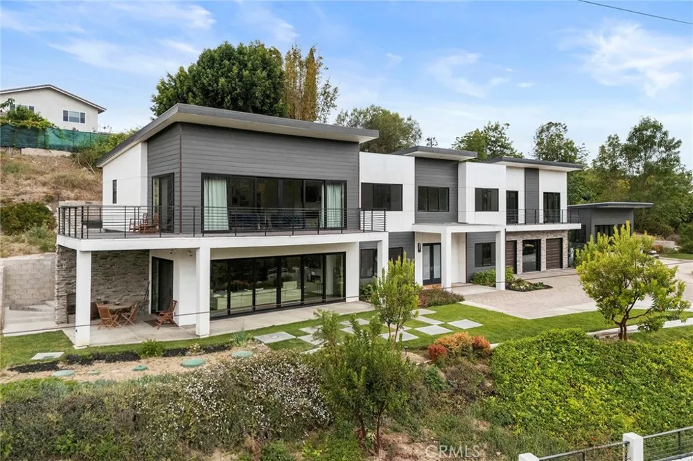 1911 Tumin Road La Habra Heights, CA 90631