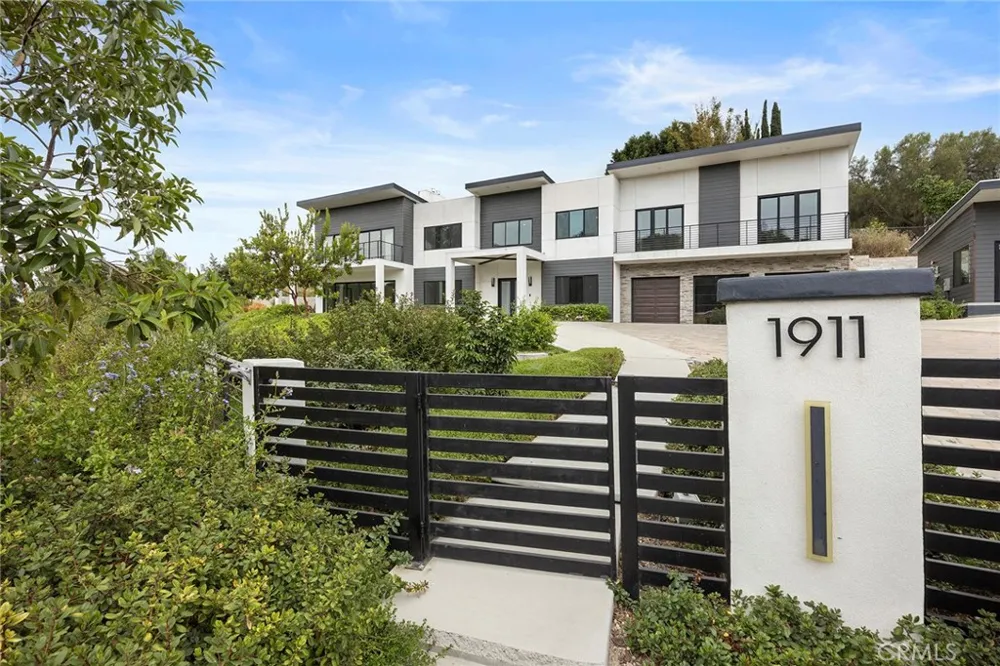 1911 Tumin Road La Habra Heights, CA 90631
