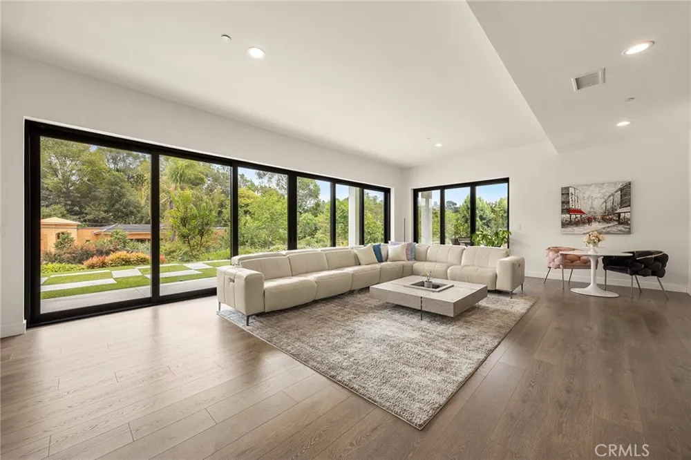 1911 Tumin Road La Habra Heights, CA 90631