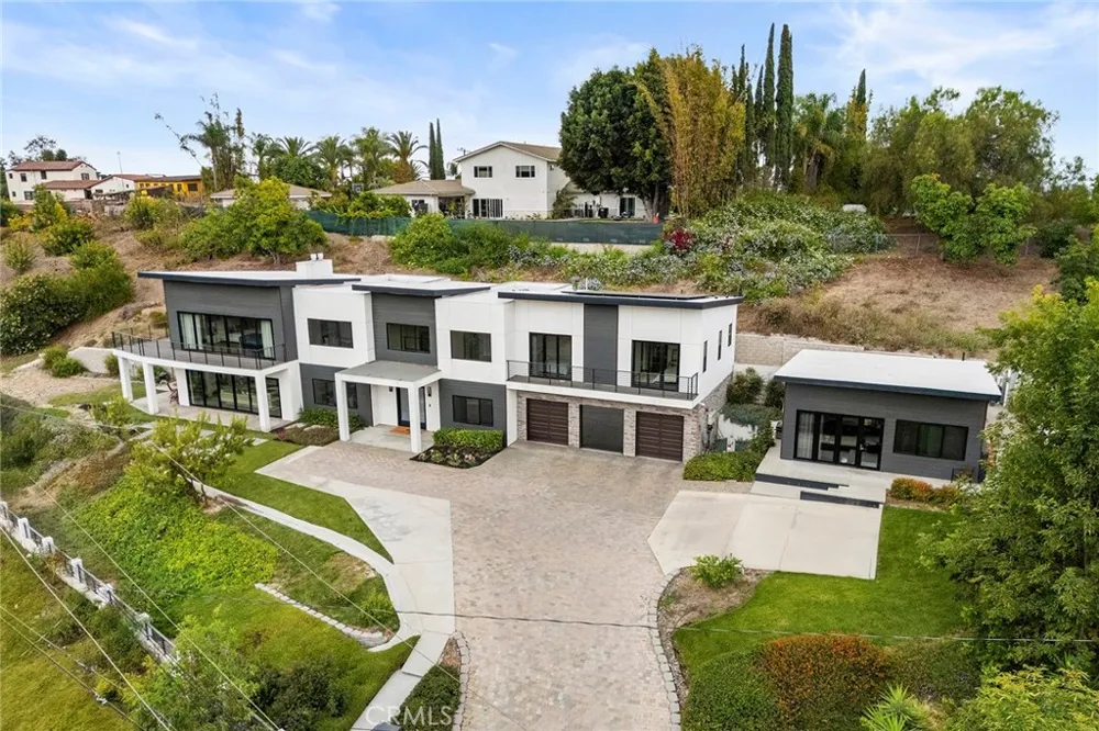 1911 Tumin Road La Habra Heights, CA 90631