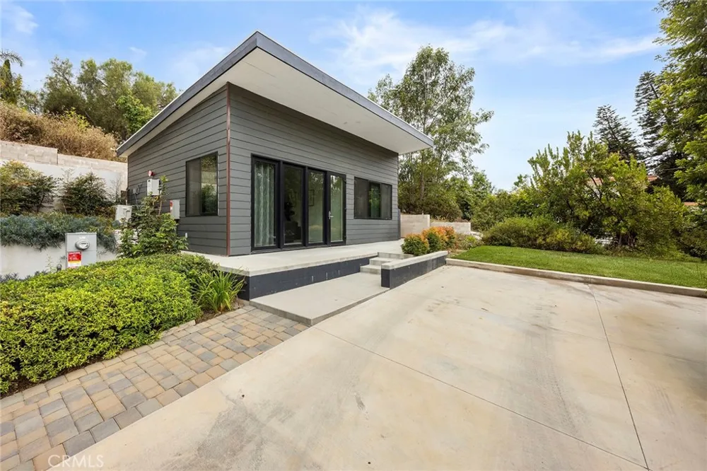 1911 Tumin Road La Habra Heights, CA 90631