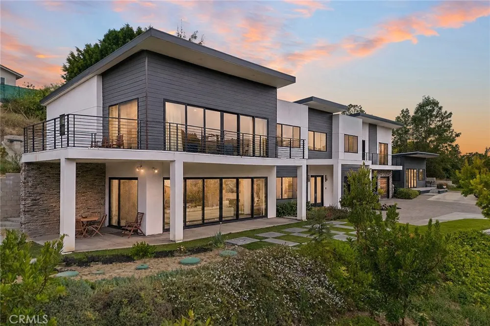 1911 Tumin Road La Habra Heights, CA 90631