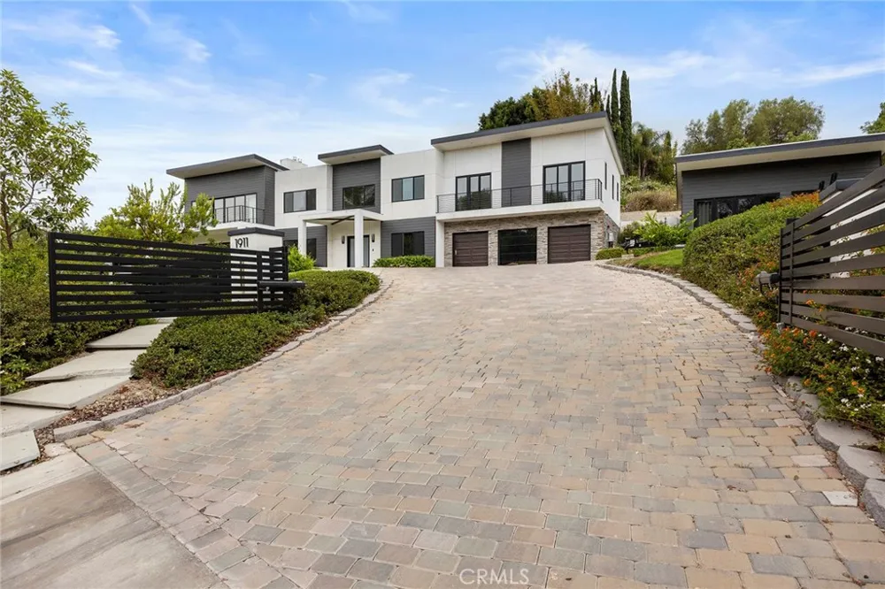 1911 Tumin Road La Habra Heights, CA 90631