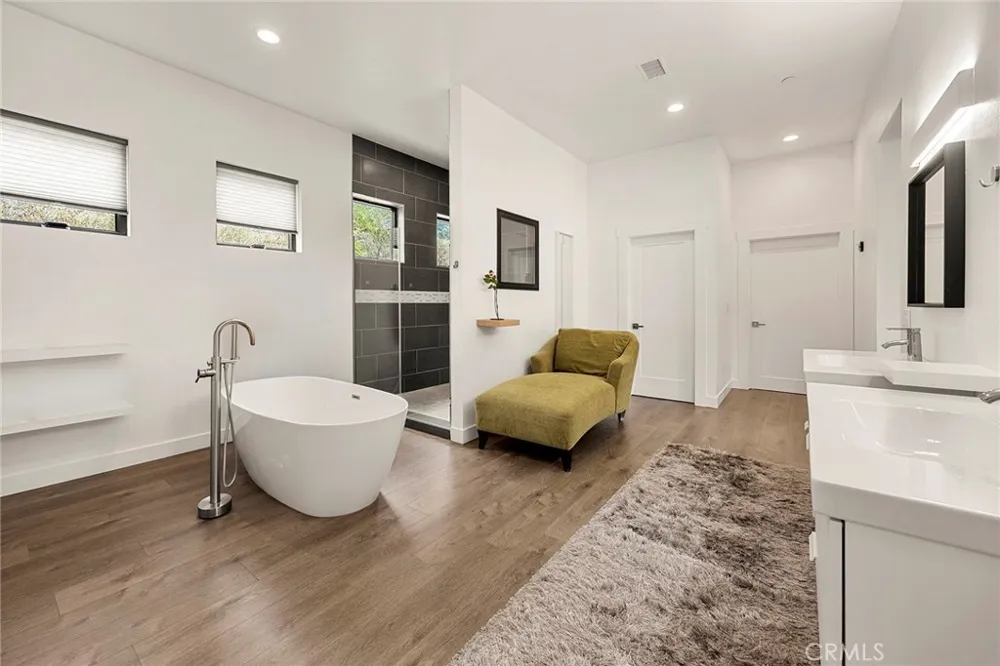 1911 Tumin Road La Habra Heights, CA 90631