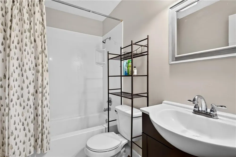 306 Windsor Manor Way #F Kernersville, NC 27284