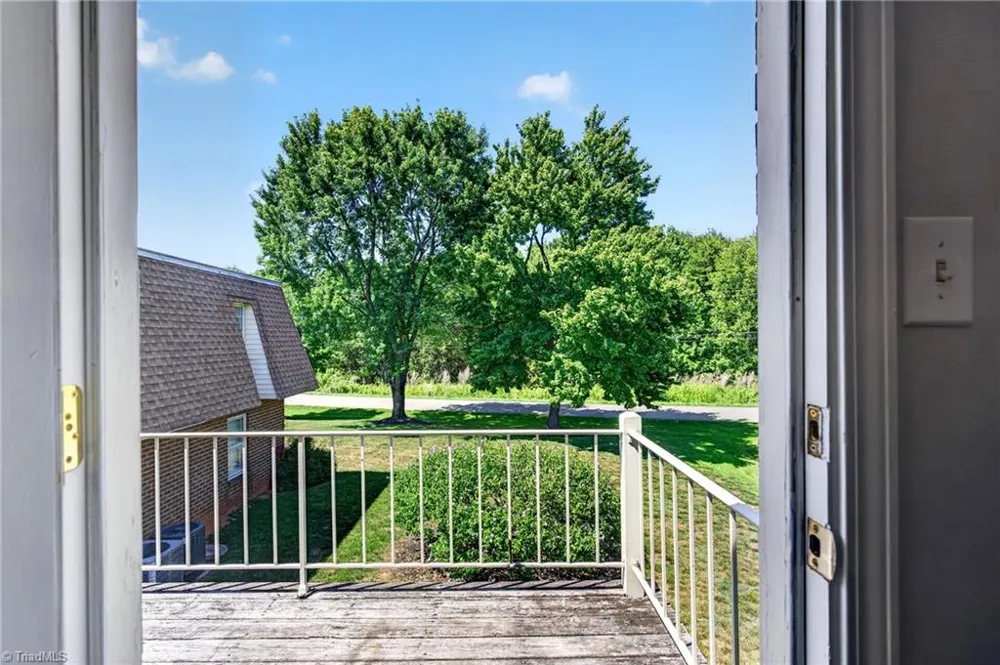306 Windsor Manor Way #F Kernersville, NC 27284