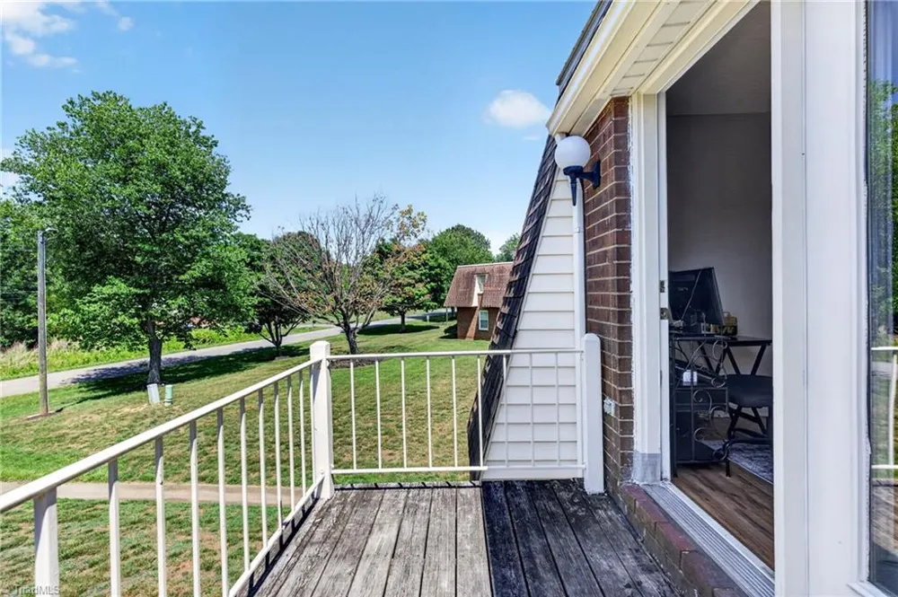 306 Windsor Manor Way #F Kernersville, NC 27284