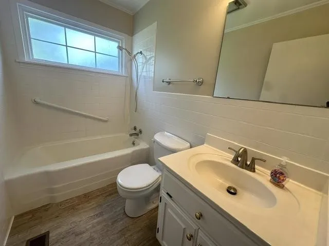 15 PINE ST Savannah, TN 38372
