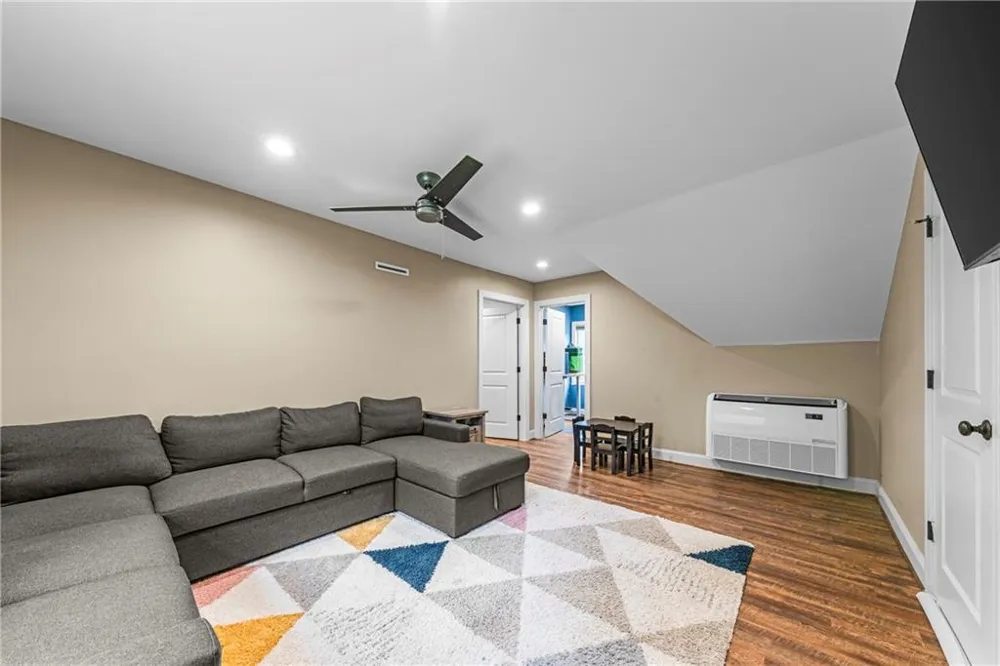 4835 J R Sims Road Irwinton, GA 31054