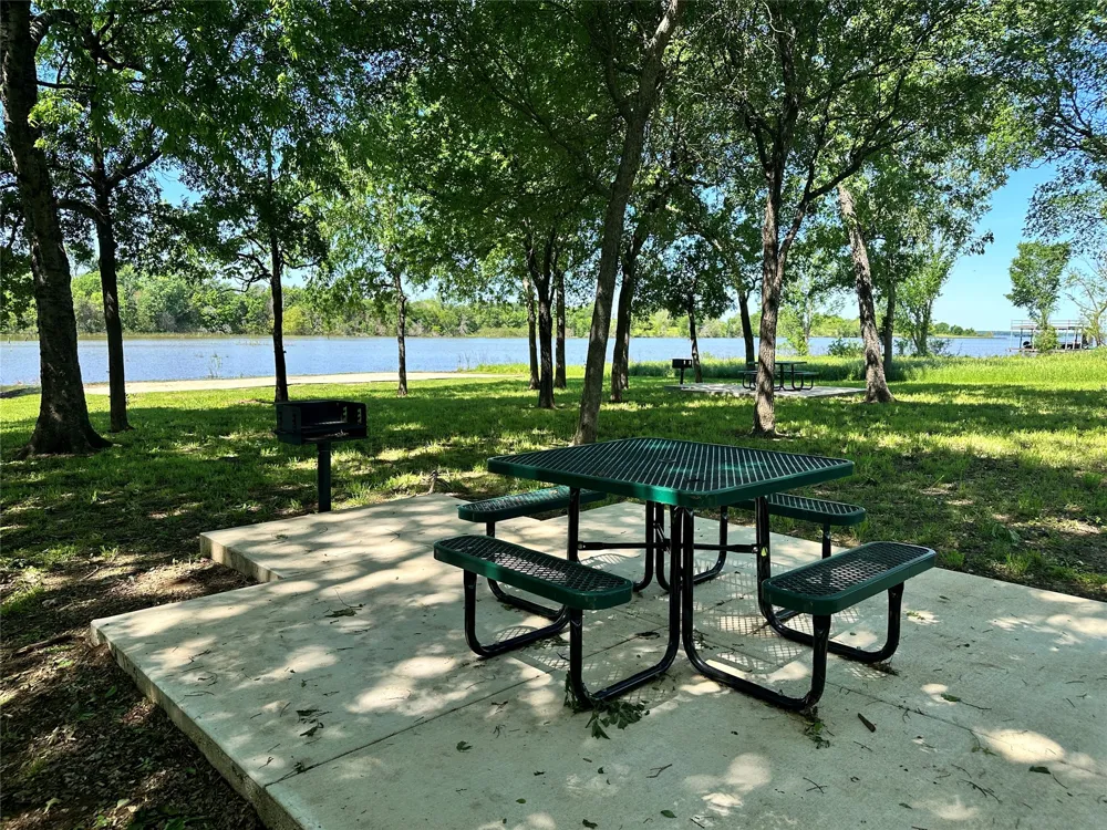 Appomattox Streetman, TX 75859