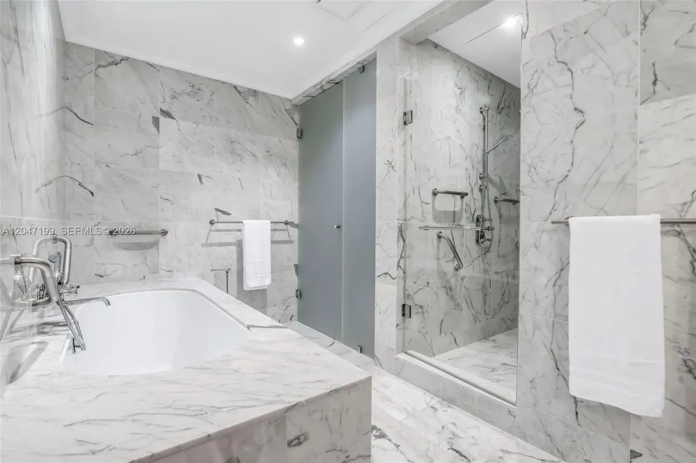 15701 Collins Ave #2903 Sunny Isles Beach, FL 33160