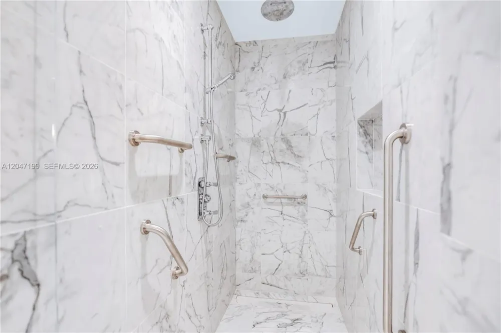 15701 Collins Ave #2903 Sunny Isles Beach, FL 33160