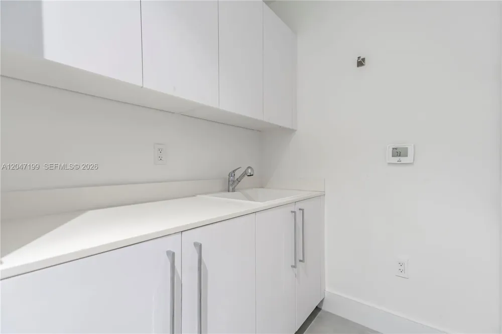 15701 Collins Ave #2903 Sunny Isles Beach, FL 33160