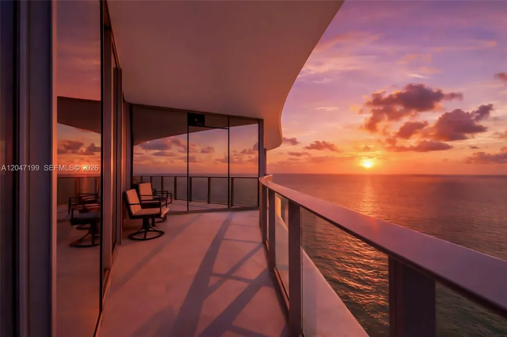 15701 Collins Ave #2903 Sunny Isles Beach, FL 33160