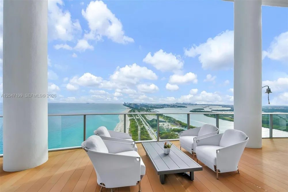 15701 Collins Ave #2903 Sunny Isles Beach, FL 33160