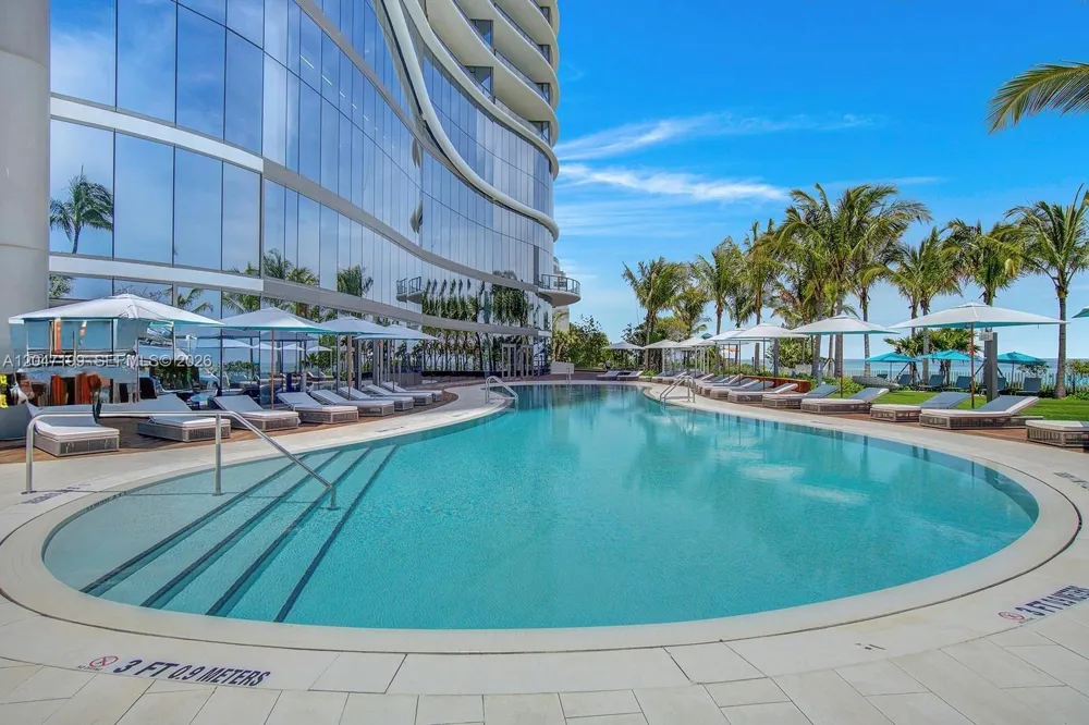 15701 Collins Ave #2903 Sunny Isles Beach, FL 33160
