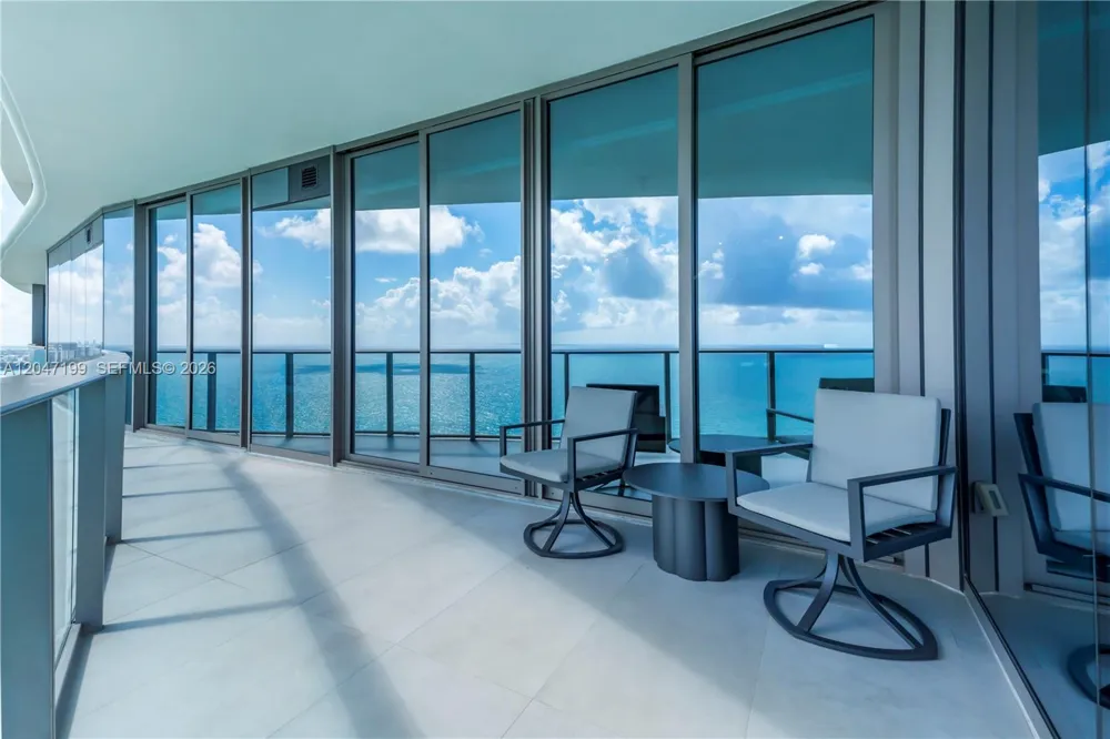 15701 Collins Ave #2903 Sunny Isles Beach, FL 33160