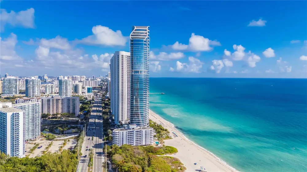 15701 Collins Ave #2903 Sunny Isles Beach, FL 33160