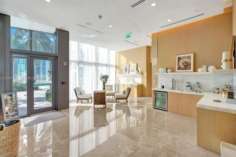 15701 Collins Ave #2903 Sunny Isles Beach, FL 33160