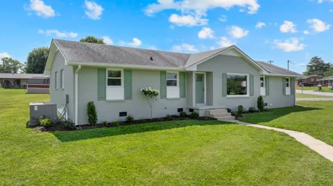 202 Lee Ln