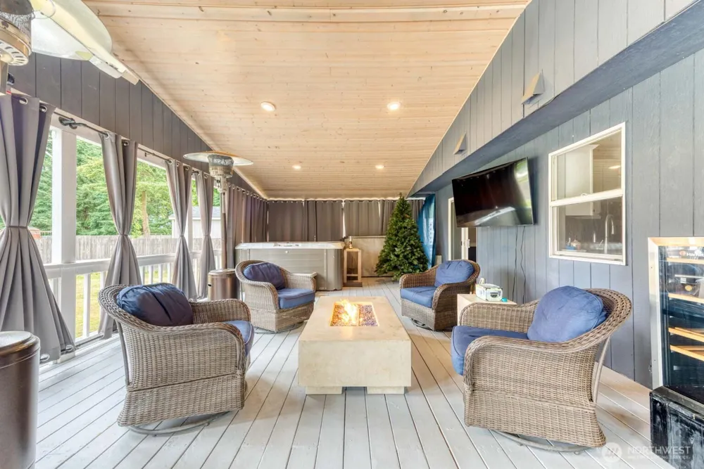 18427 Brandywine Court SW Rochester, WA 98579