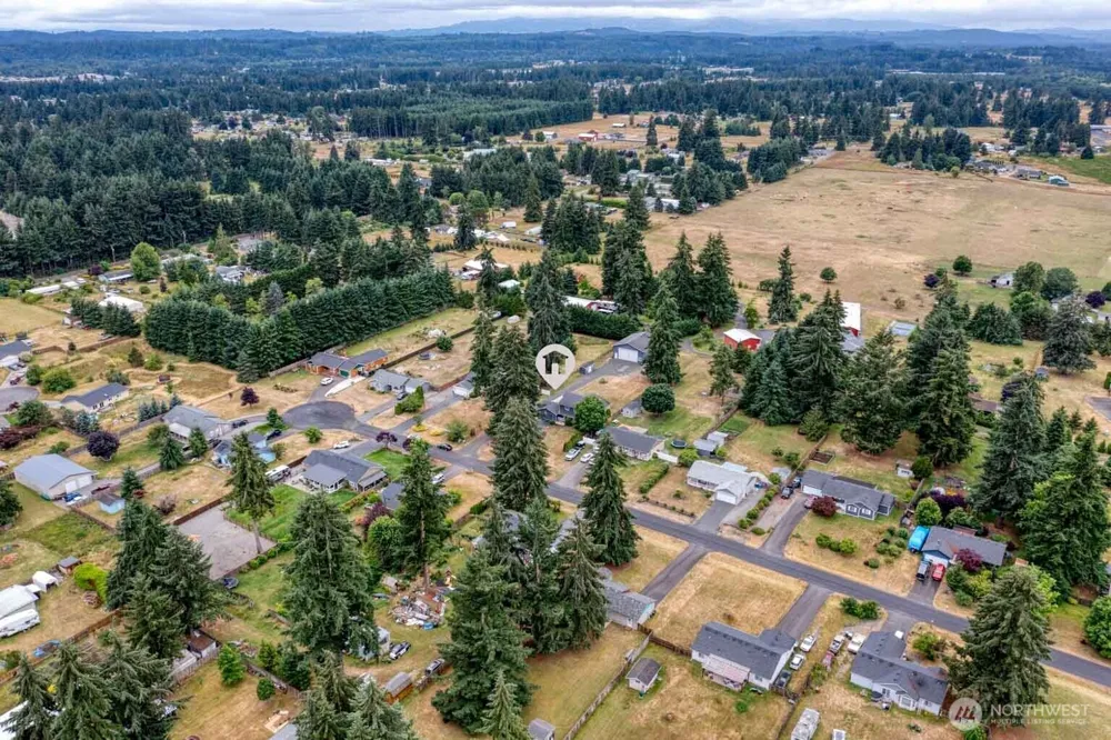 18427 Brandywine Court SW Rochester, WA 98579