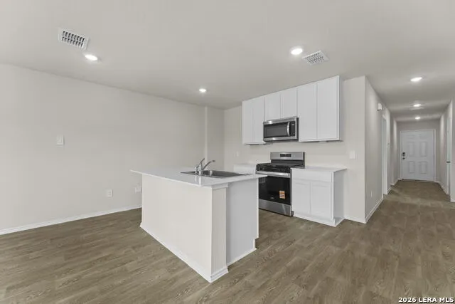 1053 Seedling Ln Seguin, TX 78155